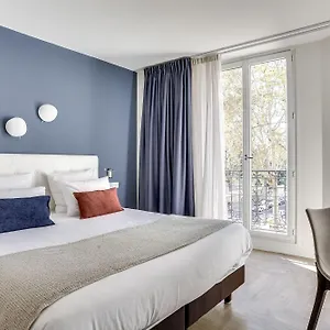 Hotel Courseine, Courbevoie
